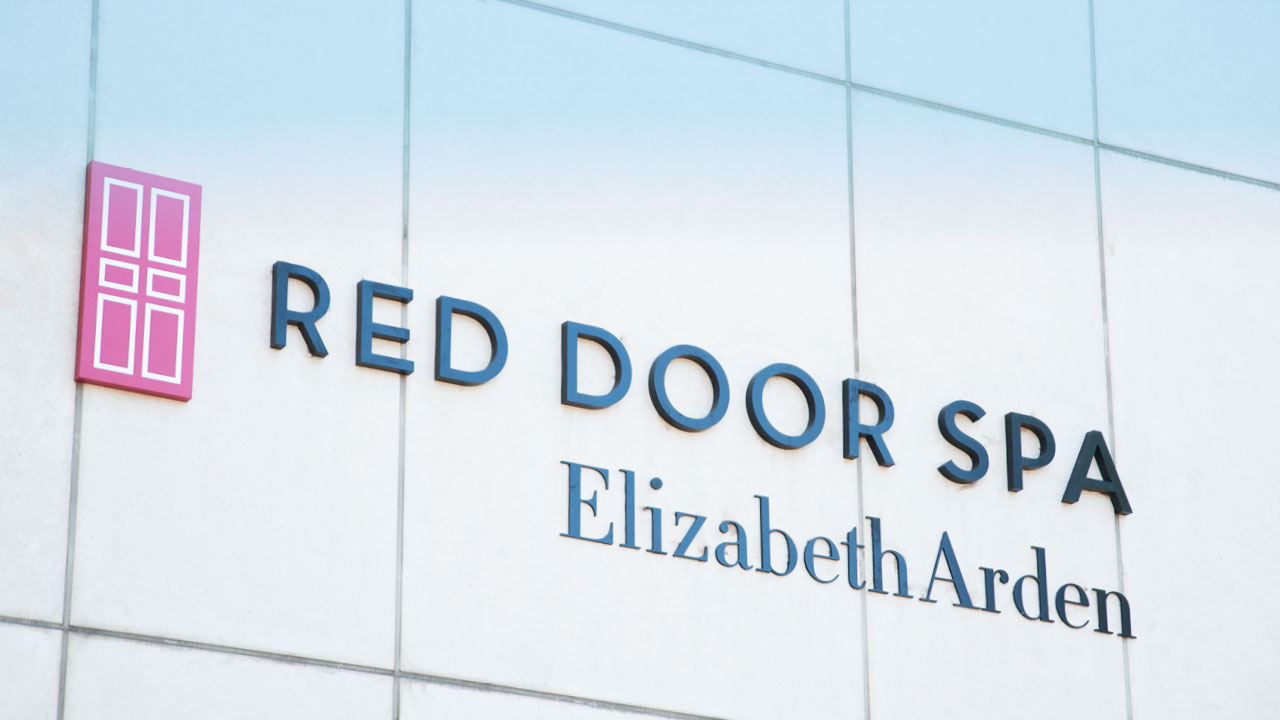 Red Door Spa, Elizabeth Arden, sign